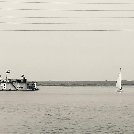 فندق Houseboat On The Water لييبايا المظهر الخارجي الصورة