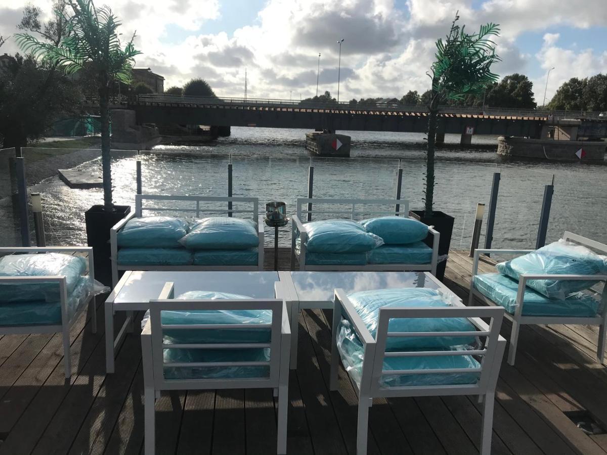 فندق Houseboat On The Water لييبايا المظهر الخارجي الصورة