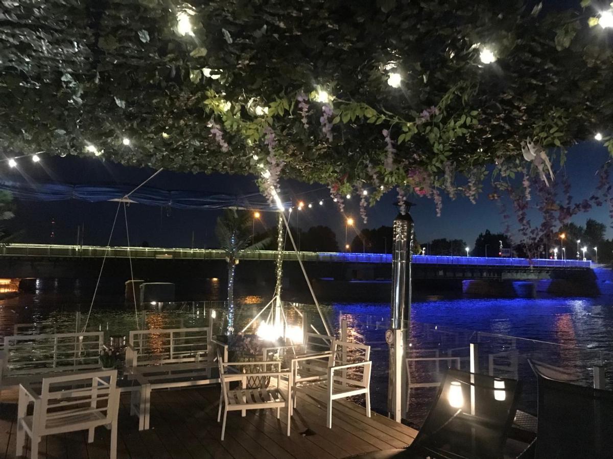 فندق Houseboat On The Water لييبايا المظهر الخارجي الصورة