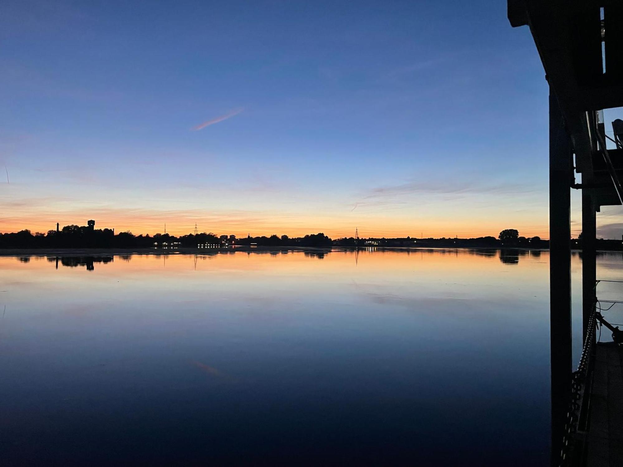 فندق Houseboat On The Water لييبايا المظهر الخارجي الصورة