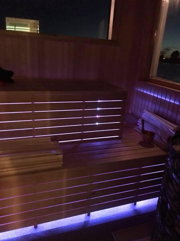 فندق Houseboat On The Water لييبايا المظهر الخارجي الصورة